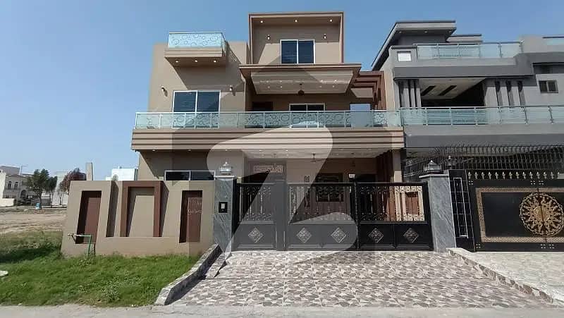 Brand New Classic House 10 Marla In EE Block Available For Sale in City Housing Gujranwala 0