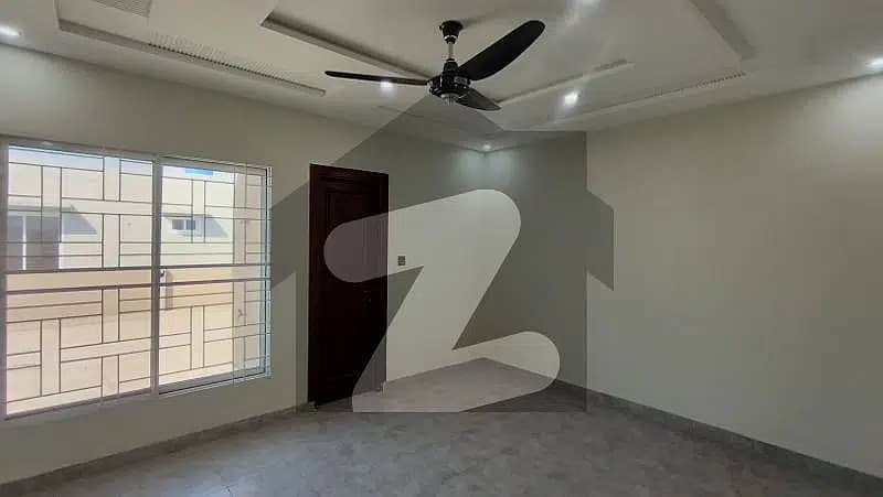 Brand New Classic House 10 Marla In EE Block Available For Sale in City Housing Gujranwala 31