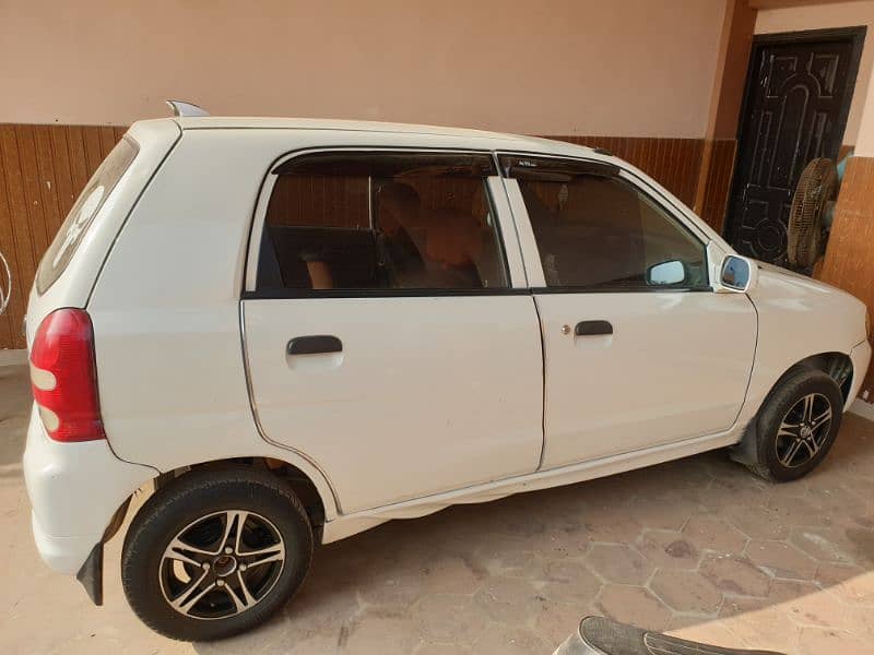 Suzuki Alto 2012 1