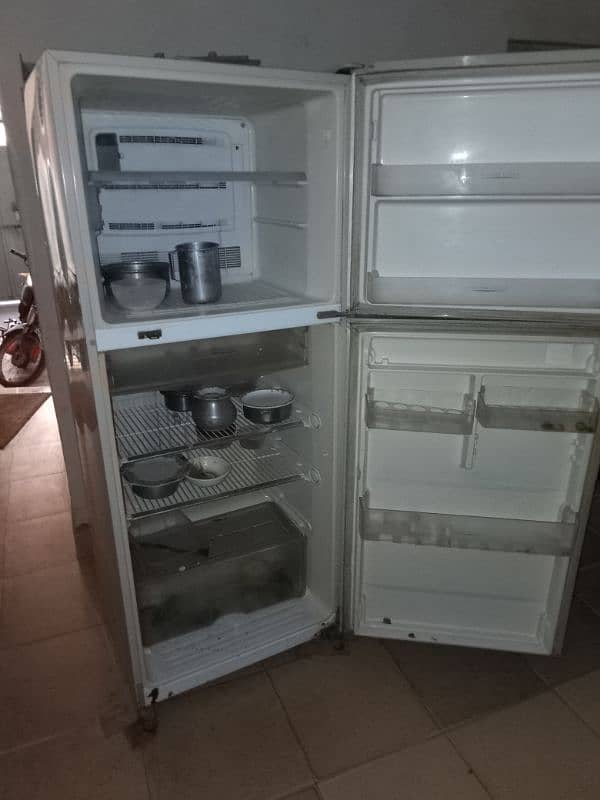 Refrigerator 1