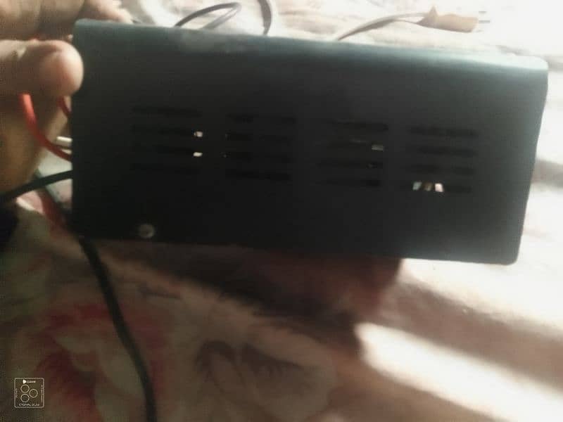 30amp betrry charger no any fuld I need money urgent sell 1