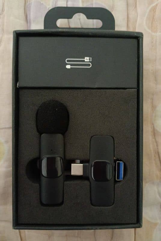 K8 Wireless Microphone 1