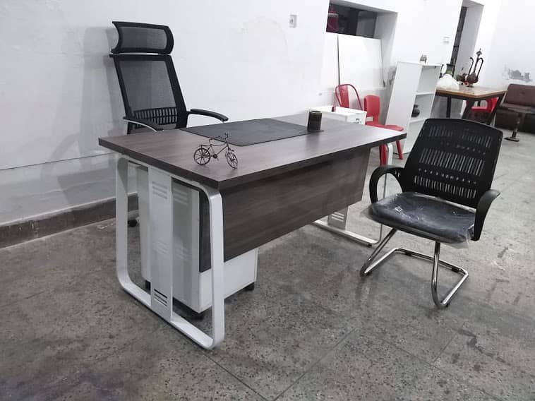 Office Table/Staff Table/Office Table/Executive Table/Workstations 13