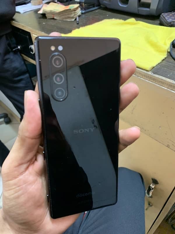 sony experia 5 mark 2 4