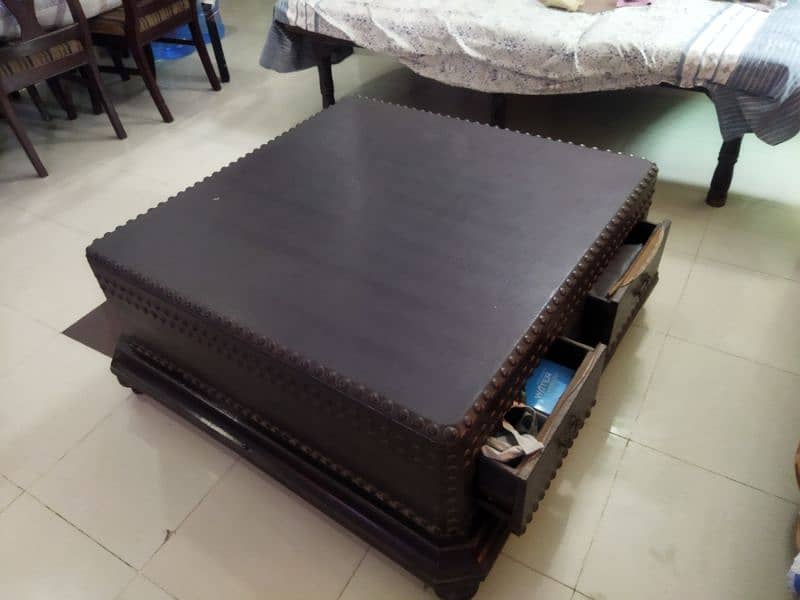 central coffee table 2