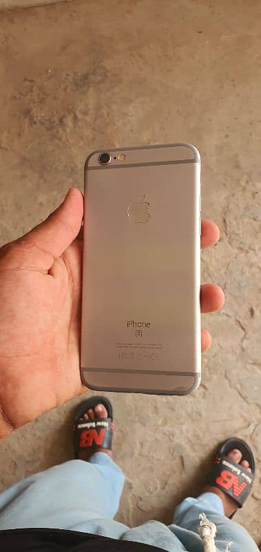 iphone 6s 64GB PTA Aproved 10by10 condition 0