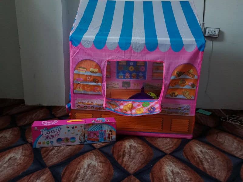 Candy Tent House 0