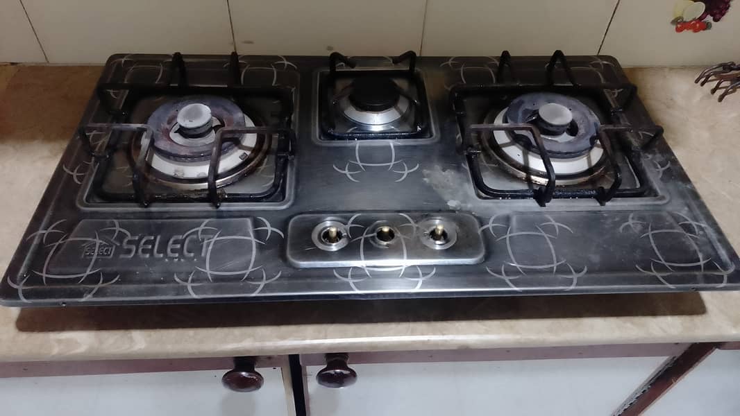 Good condition 3 burners ready to use 0