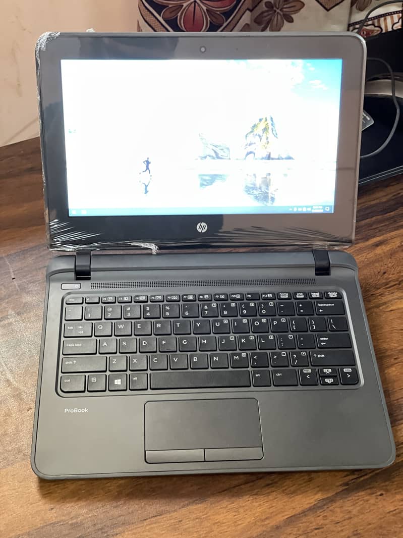 HP ProBook 11 G2 i3 6Th Generation 4/128 SSD 0