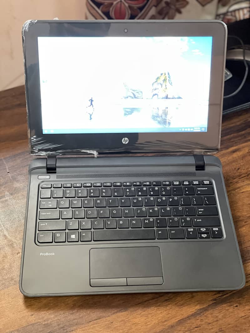 HP ProBook 11 G2 i3 6Th Generation 4/128 SSD 10