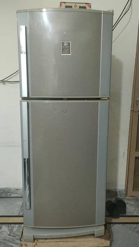 Dawlance refrigerator 1