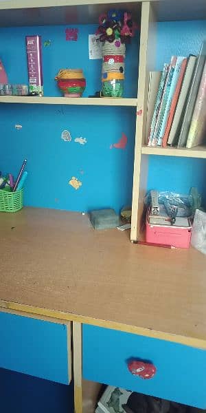 used study table/furniture/peti/households 2