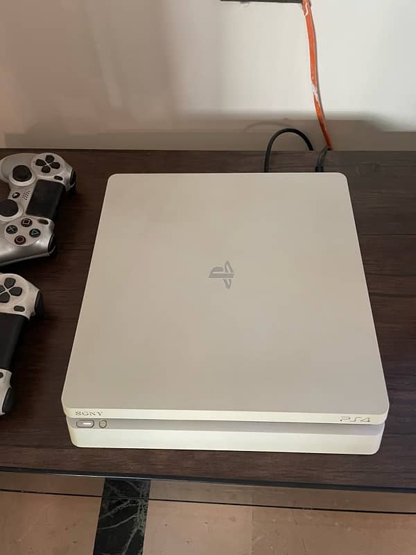 White PS4 Slim 1TB Jailbroken – Preloaded with Premium Games – Used 0