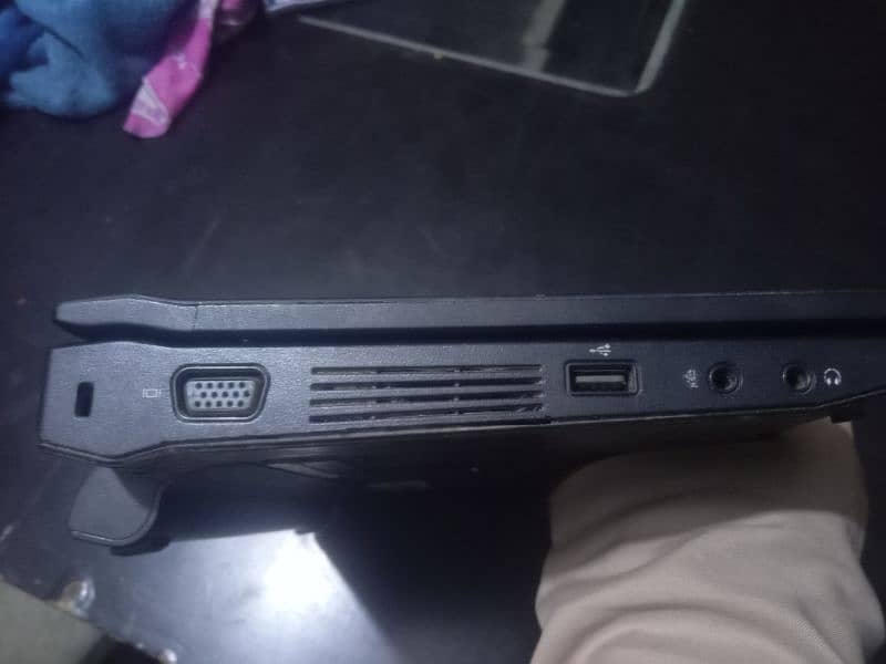 Dell laptop for sale (Dell Latitude 2100) 0