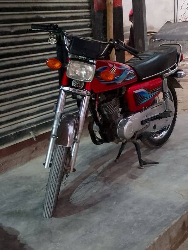 Honda 125 2014 model he bike bilkul ok he 1