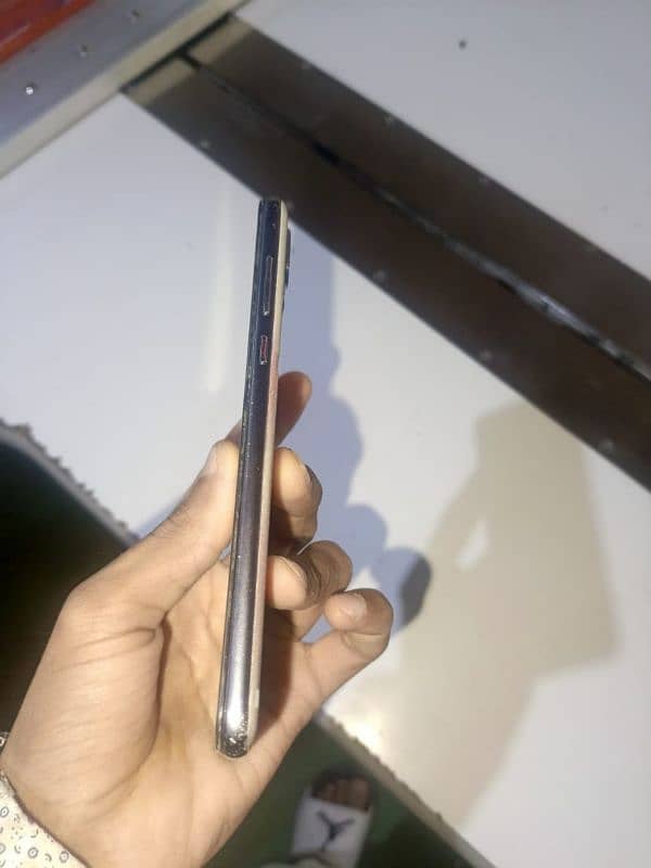 Huawei p20 pro Uk model 10 by 9 6