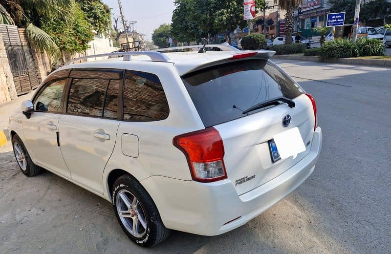 Toyota Fielder hybrid 2014 4