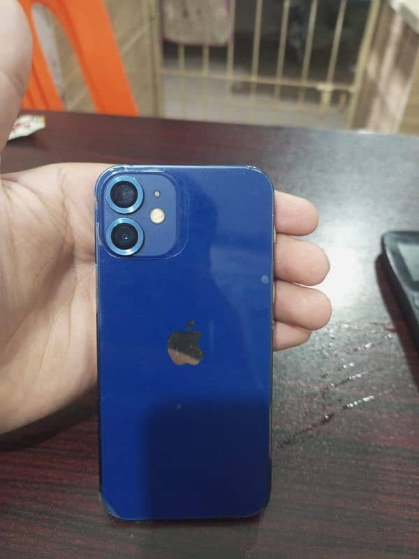 Iphone 12 mini or Samsung A32 0