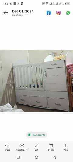 baby cot