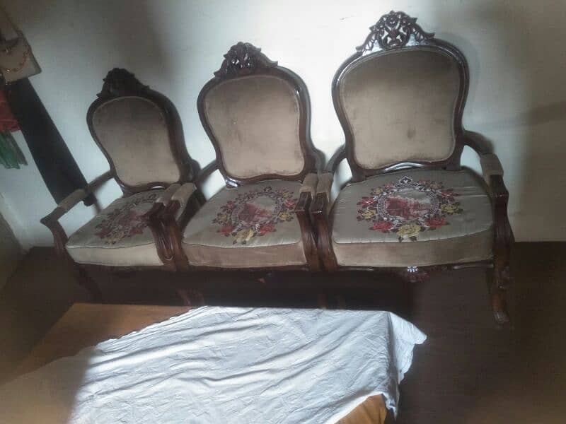 This is the chanyoti style chairs 1