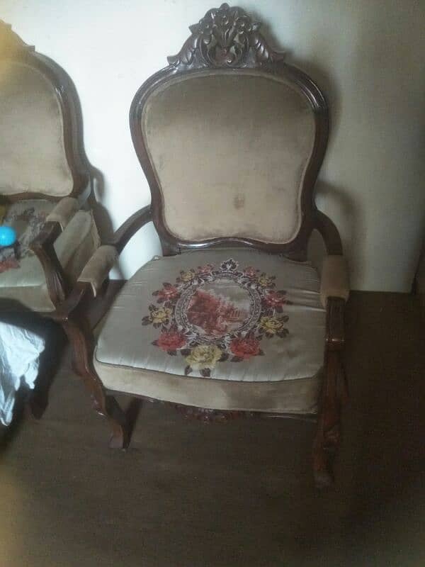 This is the chanyoti style chairs 2