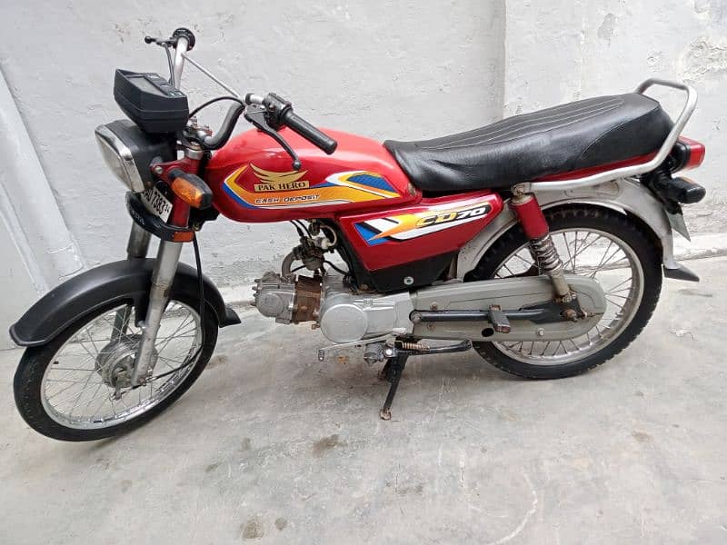 Pak Hero 70 model 2014 good condition smooth engine sound 2