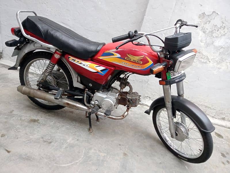 Pak Hero 70 model 2014 good condition smooth engine sound 8