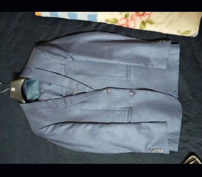 three piece pent coat urgent sale 1