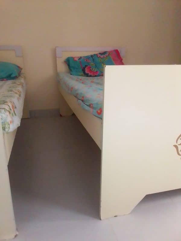 2 Single bed with mattress for sale 2