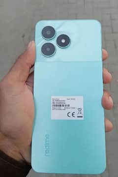 realme  c51 . . . . . . 4+4. . . . . . . . 128