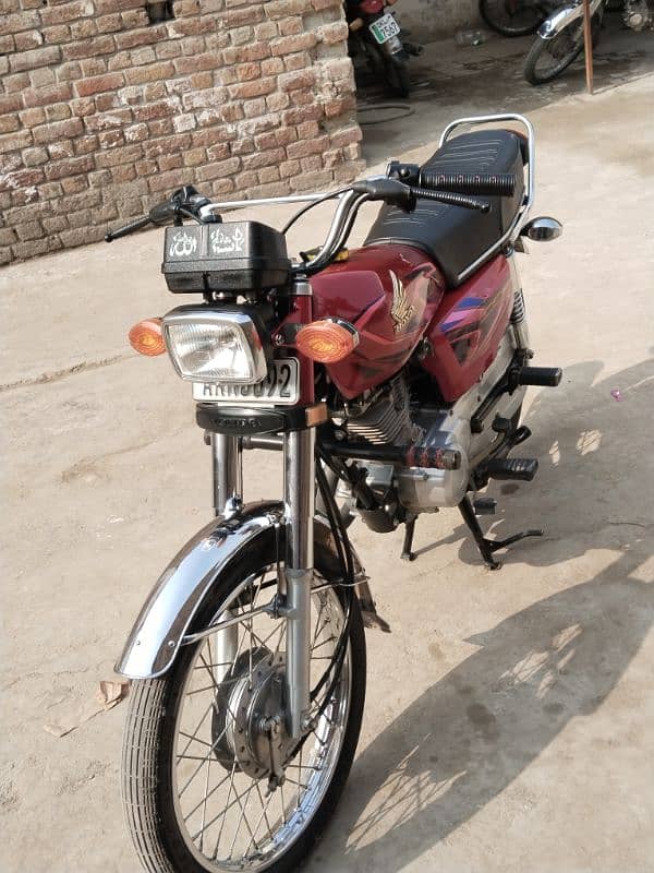 Honda CG125 6