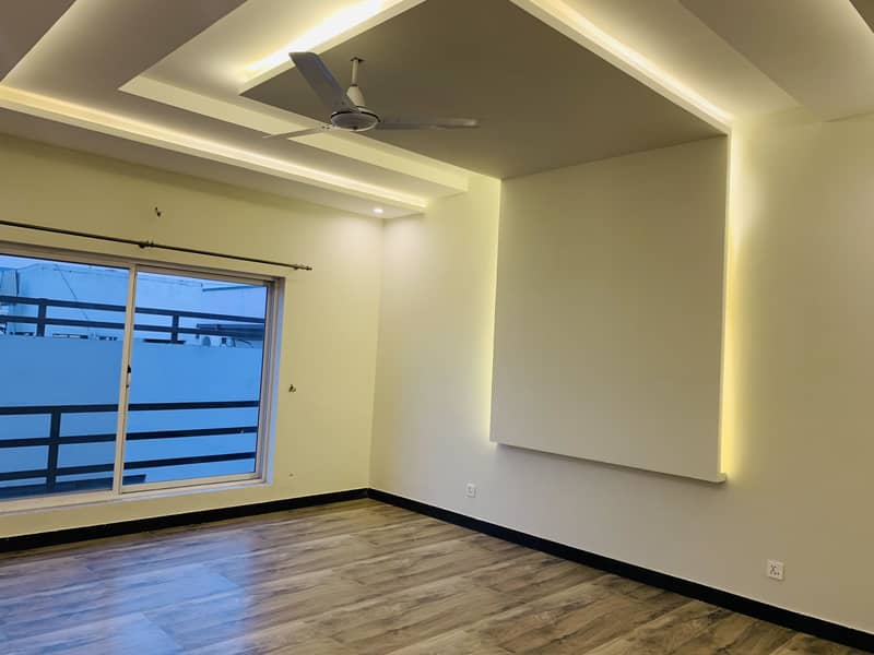 ONE KANAL BRAND NEW UPPER PORTION FOR RENT IN DHA PHASE 2 ISLAMABAD 4