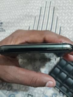 i phone 11 pro max 64 gb batrey halth 92