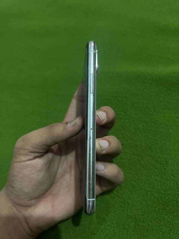 i Phone X Non pta good condition urgent sell 6