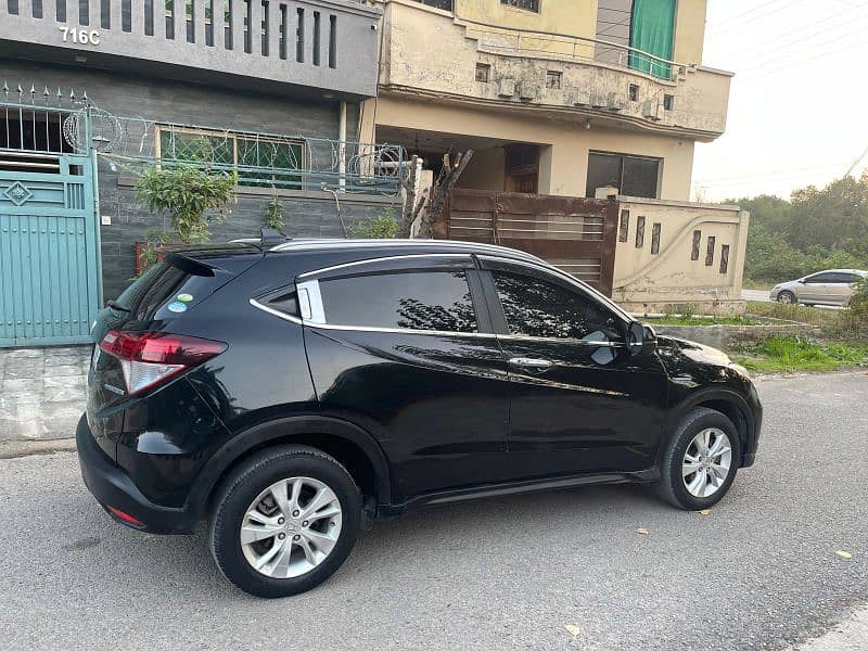 Honda Vezel 2016 3