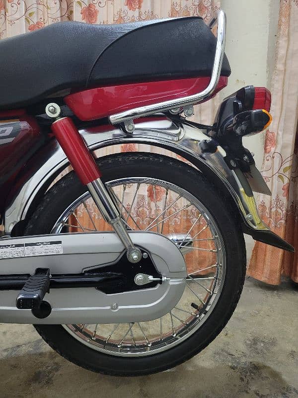 CD70 Honda Moter Bike 1