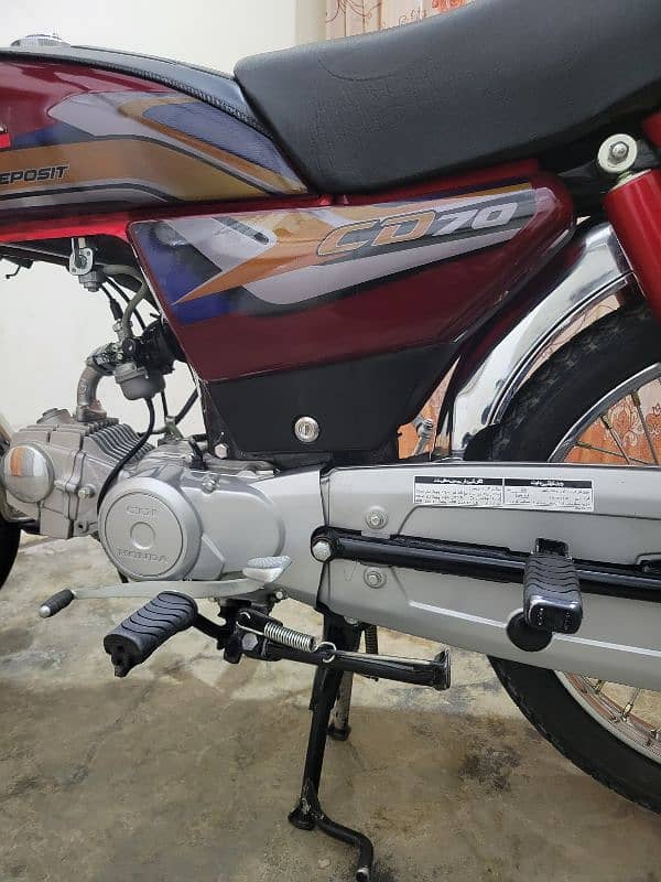 CD70 Honda Moter Bike 2