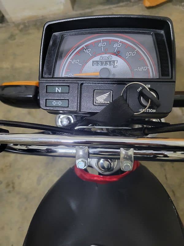 CD70 Honda Moter Bike 7