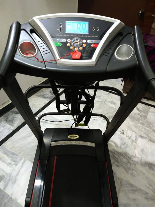 Treadmill 2.5 HP ROTOX RX-50M with built-in massager 1