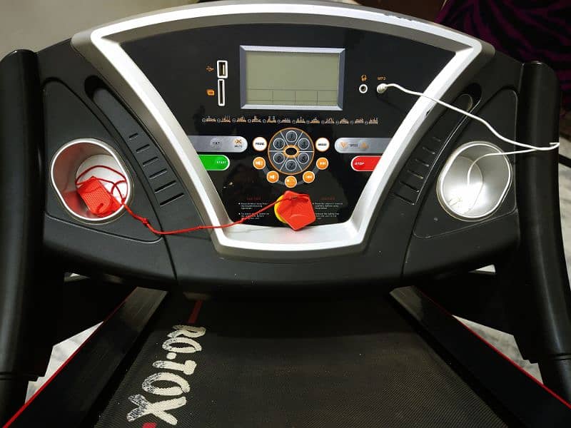 Treadmill 2.5 HP ROTOX RX-50M with built-in massager 7