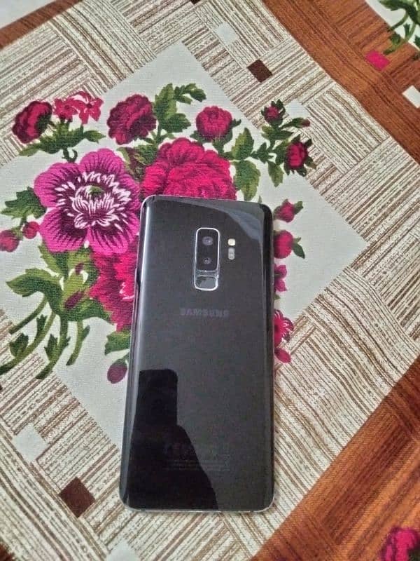 Samsung S9 plus 6/64 official approved with box 1