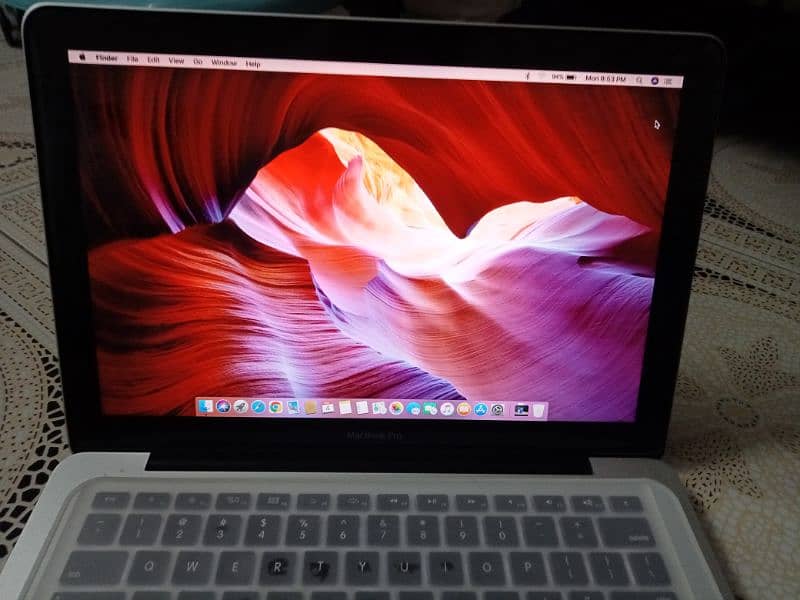 2 Apple Mac book pro laptops core i5 1