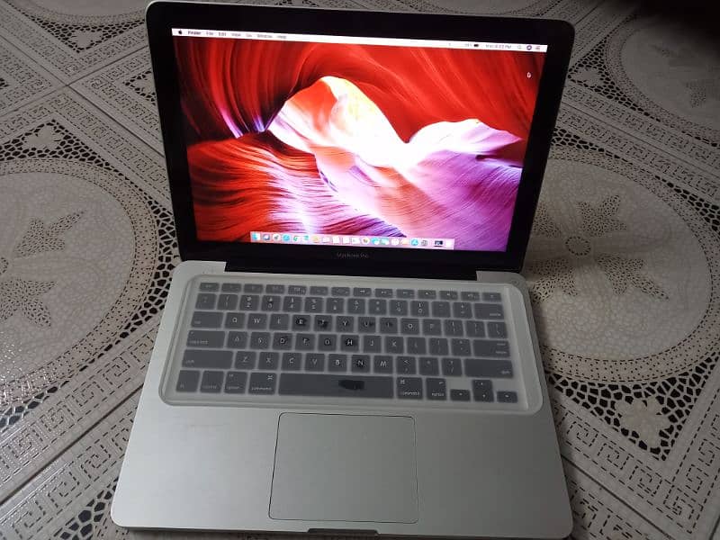 2 Apple Mac book pro laptops core i5 2