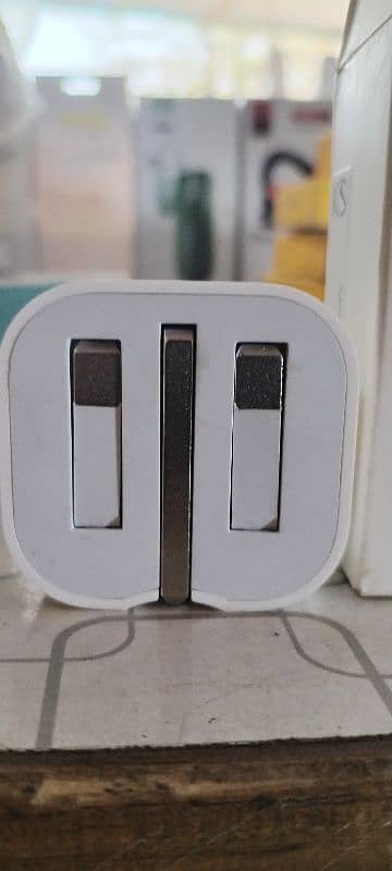 Iphone 20 watt Charger 4