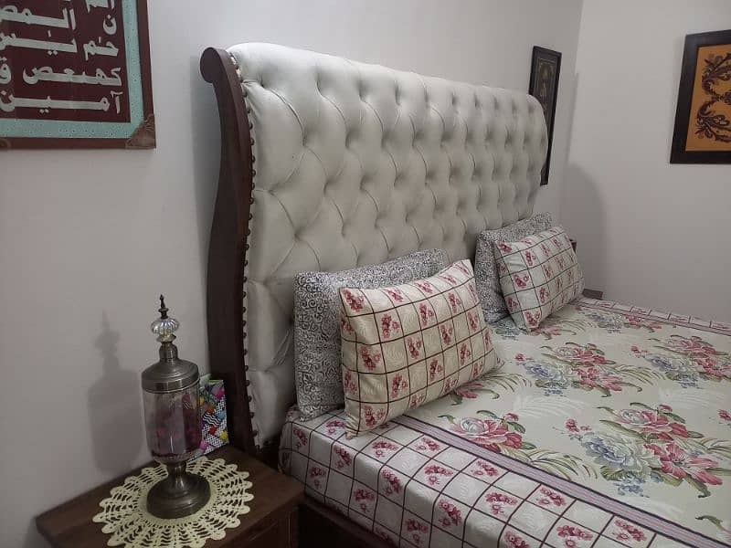 Double Bed Set Executive with Dressing Table 3