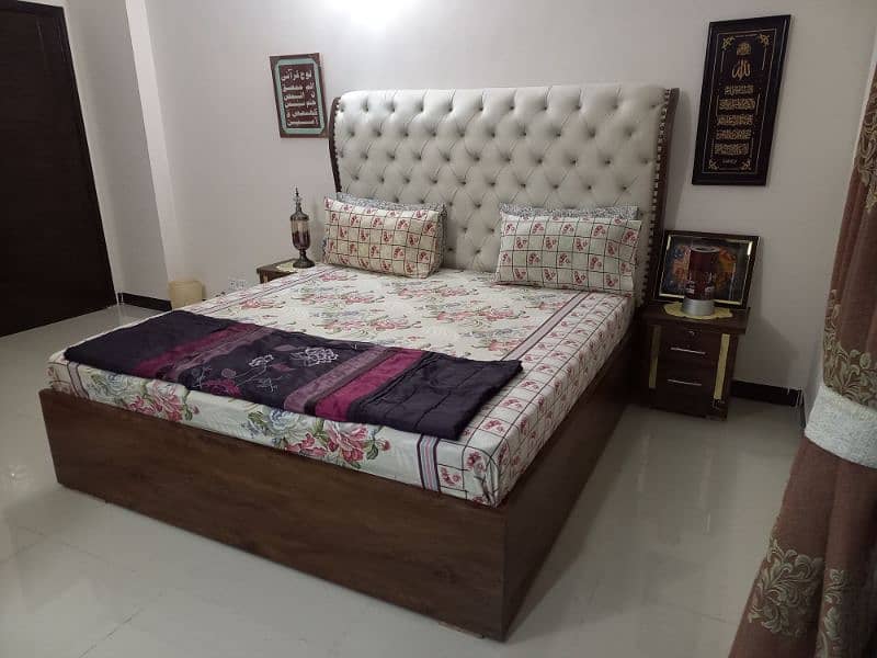 Double Bed Set Executive with Dressing Table 4