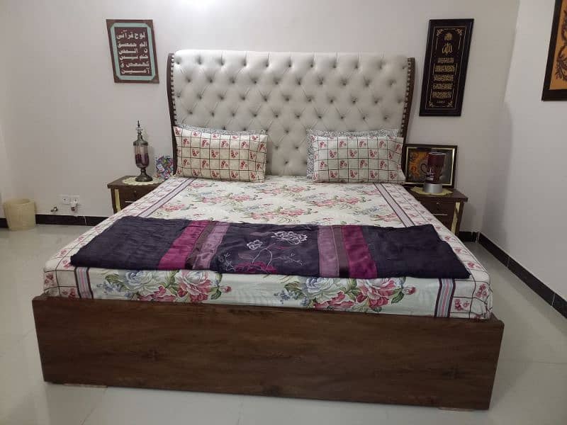 Double Bed Set Executive with Dressing Table 6