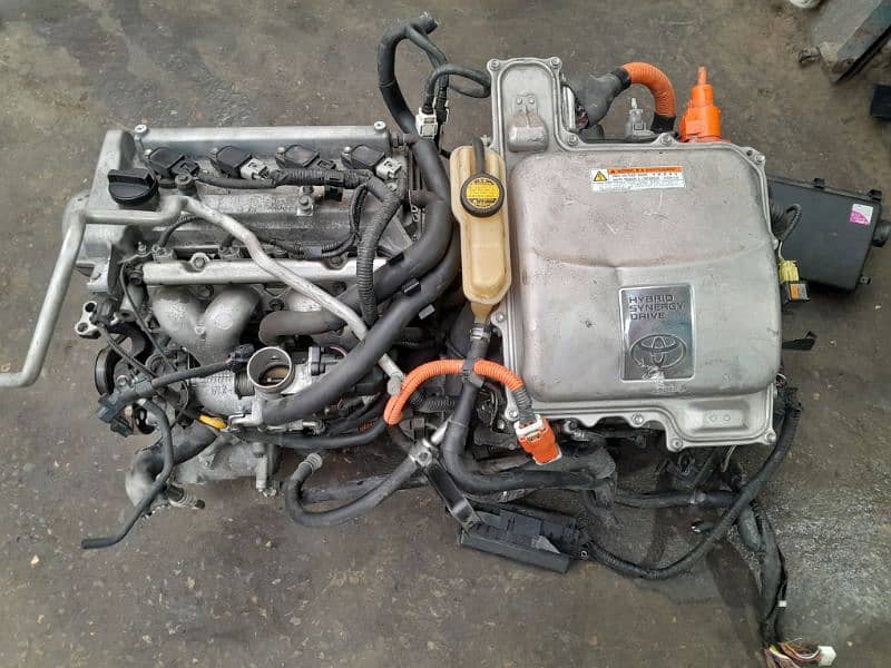 Toyota Prius Hybrid 1.5cc complete engine with transmission. 0