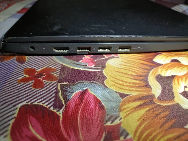 lenovo ka laptop VIP condition me 5