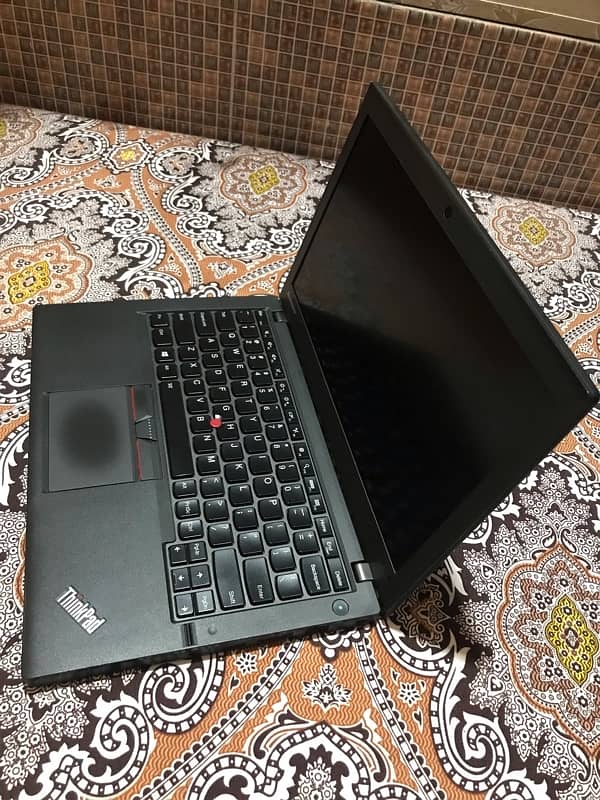 Lenove x250 i5 5th Gen at Reasonable Price 1